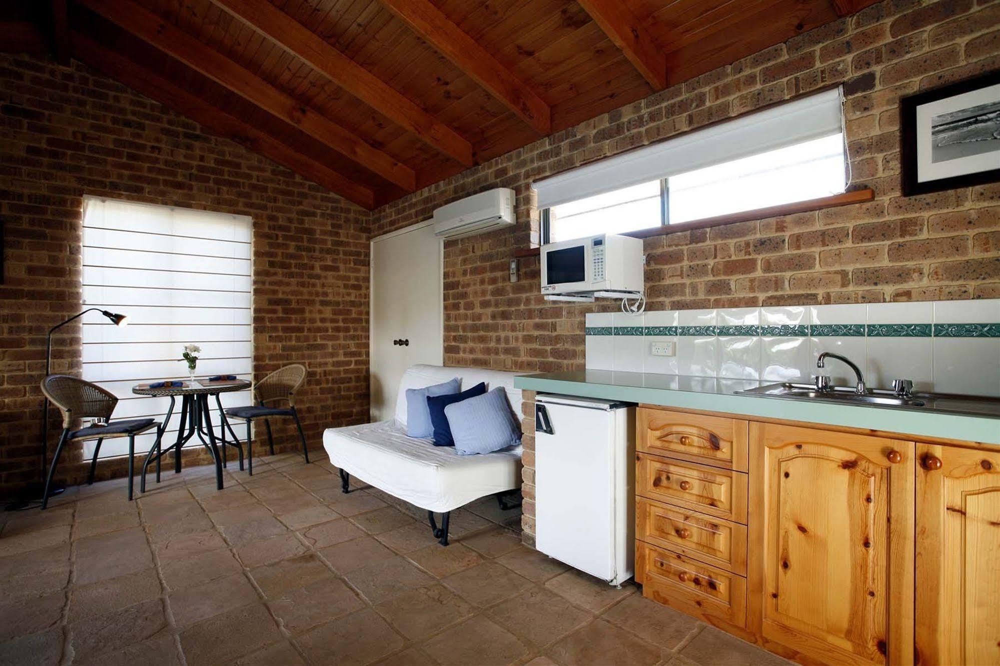 Nautilus Retreat Kalbarri B&B Ngoại thất bức ảnh